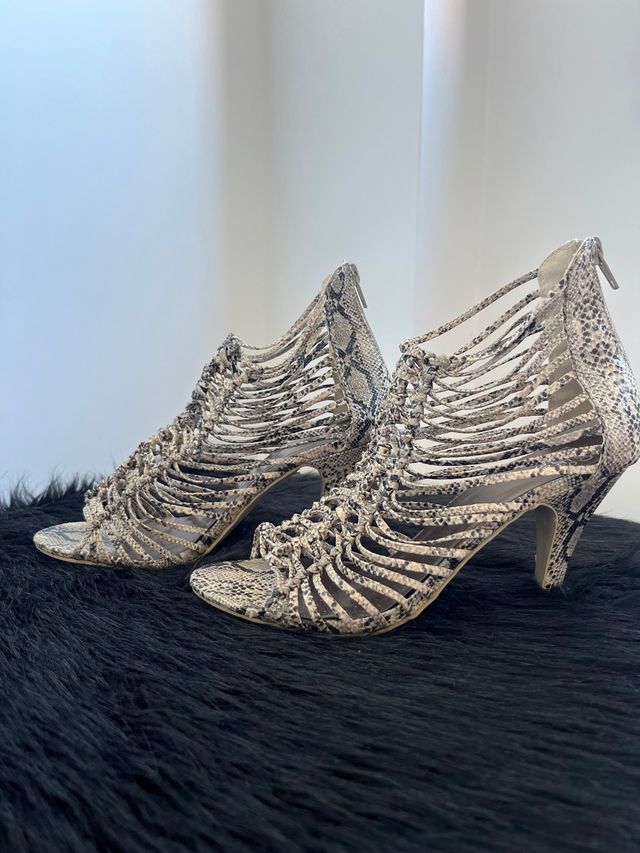 Sandalias tacón animal print