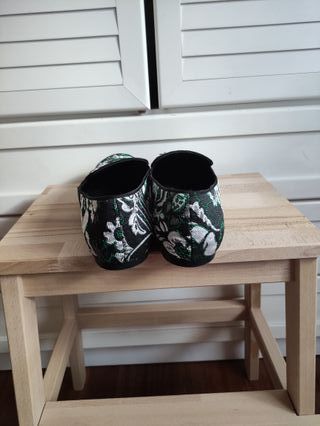 Mocasines con bordado floral Zara Man