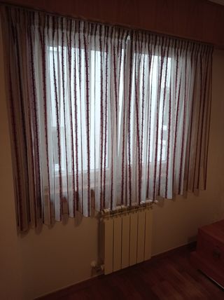 Colcha,2 cojines, y cortinas todo a juego