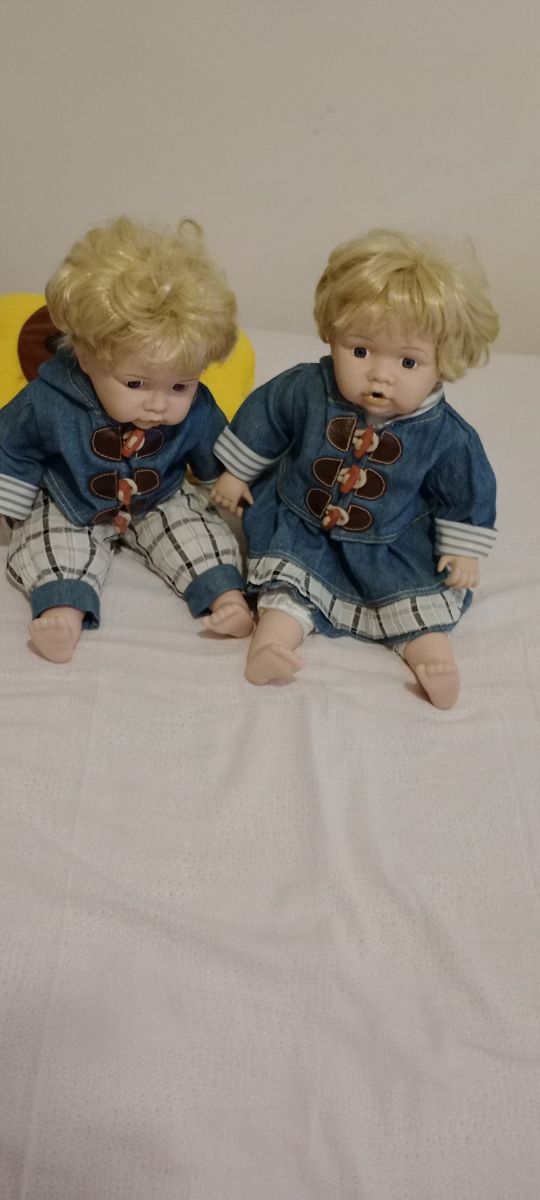 Bambole di porcellana da collezione