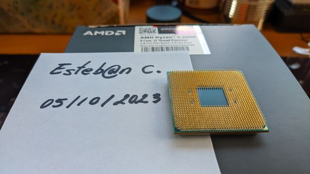 AMD Ryzen 5 2600, impecable, con disipador serie