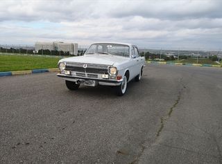 GAZ 24 1976