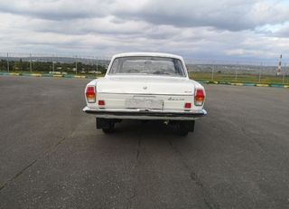 GAZ 24 1976