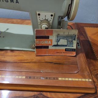 Máquina de coser Sigma Antigua
