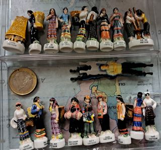 Mini figure porcellana