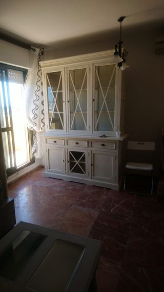 Mueble blanco de salón
