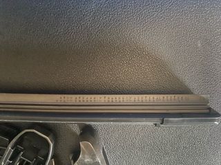 Limpia parabrisas universal 700/300mm