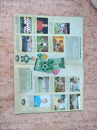 Album cromos futbol 1982