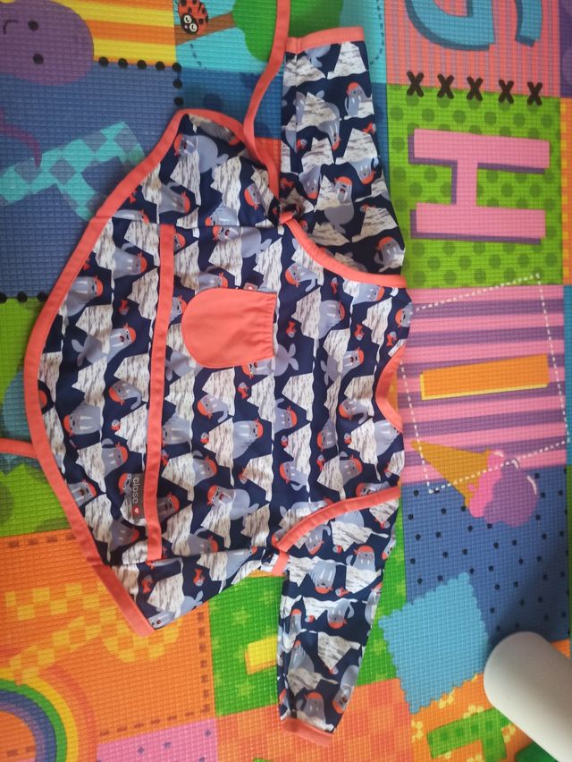 Baber marca Close con mangas y corchetes nuevo