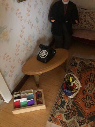 Casa de muñecas y accesorios