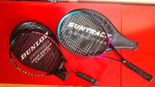 2 Raquetas de tenis con fundas 