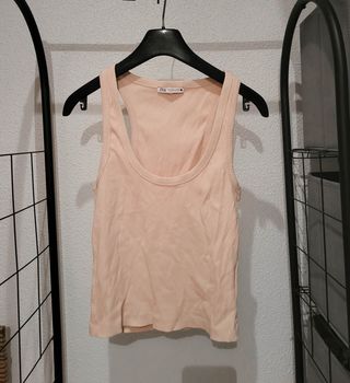 Camiseta beige Zara