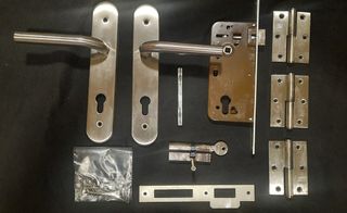 CONJUNTO ACCESORIOS PUERTA (BLACK FRIDAY)