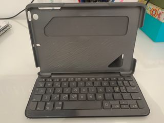 Teclado Logitech para iPad mini