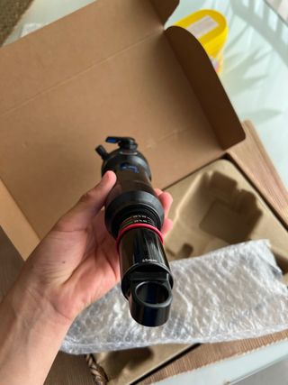 amortiguador trasero rock shox deluxe select+ 2023