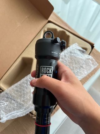 amortiguador trasero rock shox deluxe select+ 2023