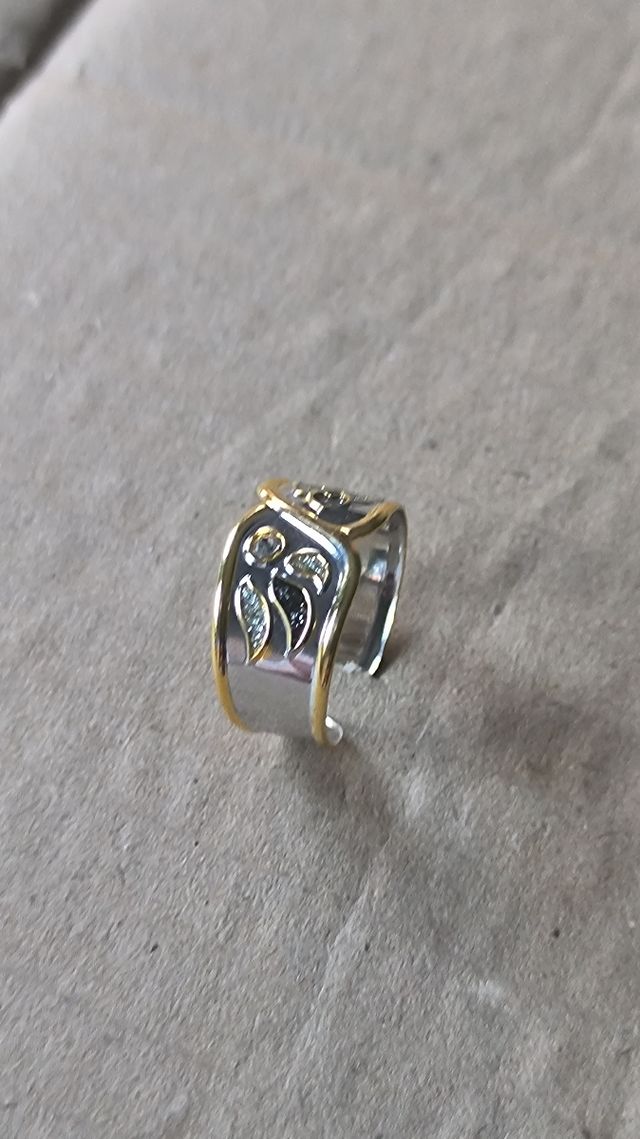 Sortija plata baño de oro, rodio y esmalte