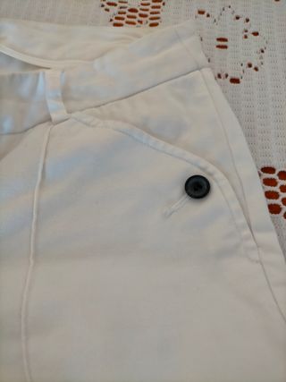 Pantalón blanco de Zara