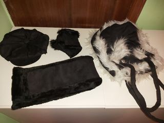 Bufanda, gorro, guantes y bolso
