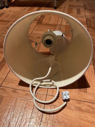 Lampara de techo blanca Ikea 24cm diametro