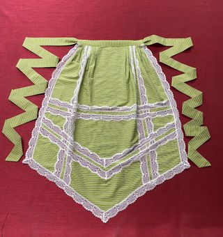 DELANTAL NUEVO RAYADO calado con puntillas Verde