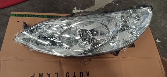 faro izquierdo Peugeot 407