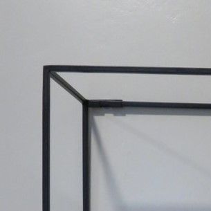 Estante Cubist de UMBRA