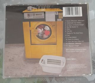 Cds, Shakira, Jennifer lopez y Gisela