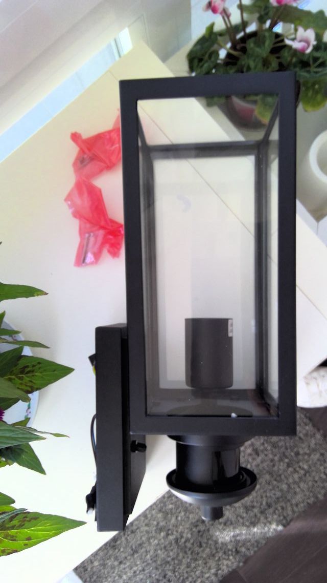 LAMPARA EXTERIOR "NYQU" /SENSOR MOVIMIENTO / NEGRO