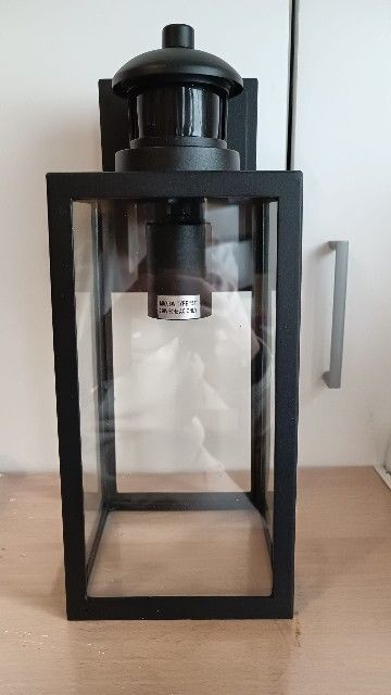 LAMPARA EXTERIOR "NYQU" /SENSOR MOVIMIENTO / NEGRO