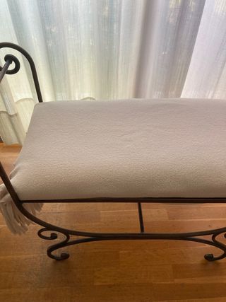 Banco Descalzador pie de cama Jamuga