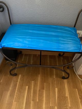 Banco Descalzador pie de cama Jamuga