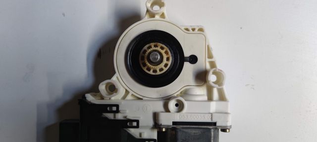 Motor elevalunas delantero izquierdo Volkswagen