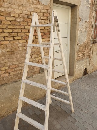 Escalera de madera