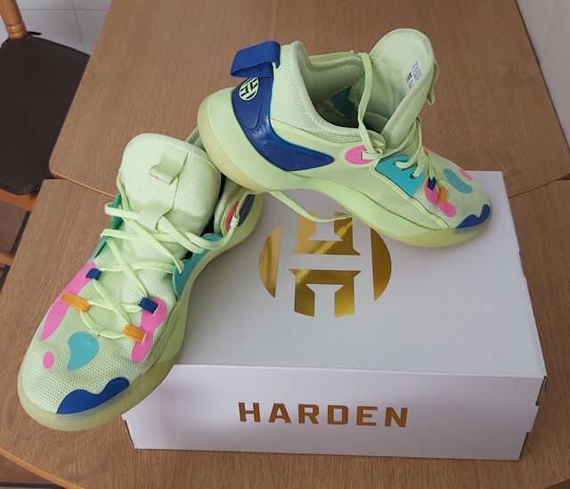 ZAPATILLAS DE BALONCESTO. ADIDAS HARDEN