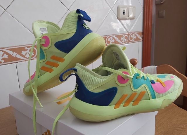 ZAPATILLAS DE BALONCESTO. ADIDAS HARDEN