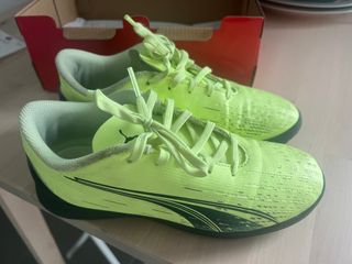 Botas de fútbol niño multitacos 