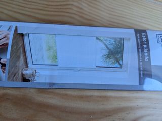 Tende plissettate, finestre, porte, livello del pavimento