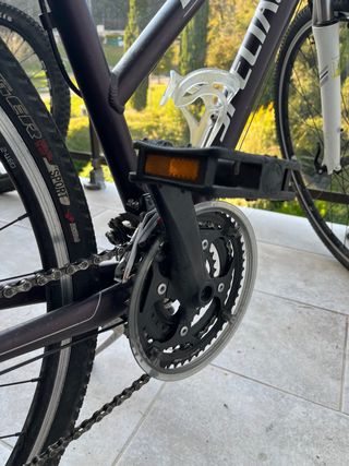 bicicleta de paseo de chica. Precio original 500€