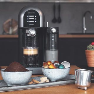 Cafetera Cecotec Cumbia instant-ccino 