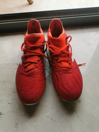 Botas Adidas copa gama media alta 