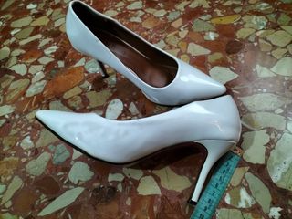 Stiletos blancos