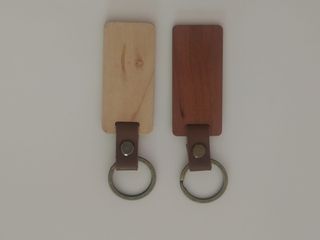 Llavero madera cuero grabado personalizado
