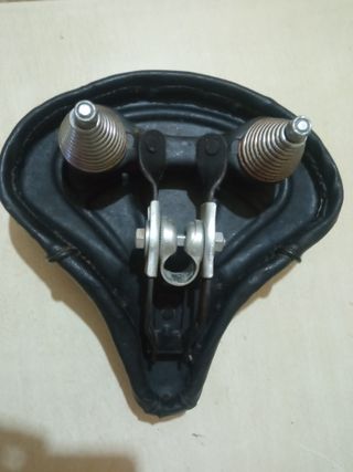 Sillín triciclo Monty. Custom.