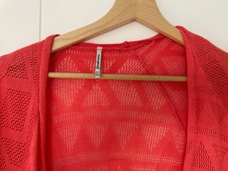 chaqueta rosa de Stradiuvarius