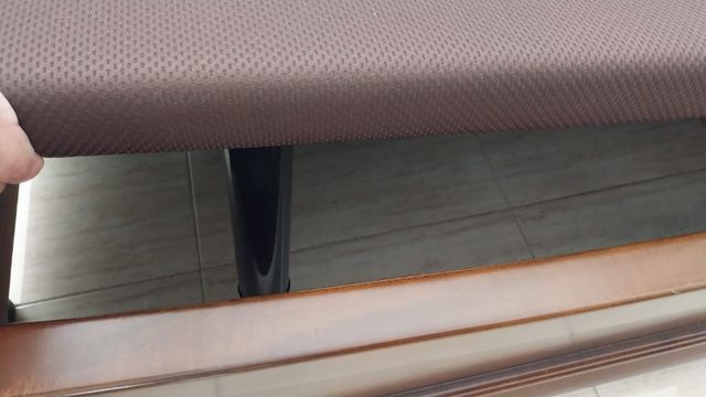 Cama madera maciza y somier de 150cm.