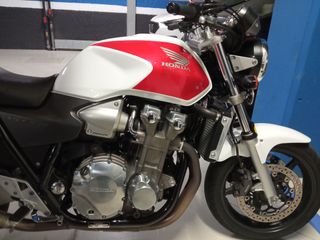 HONDA CB 1300