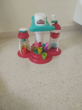 PLAY-DOH HELADERIA