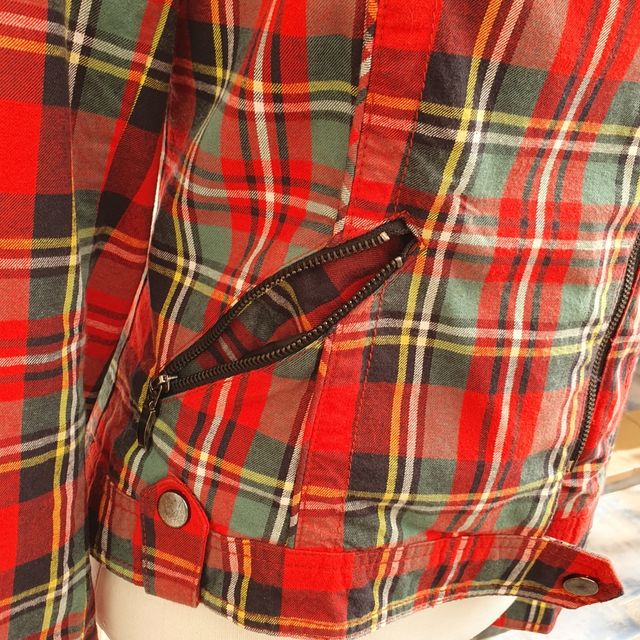 Chaqueta cruzada tartán