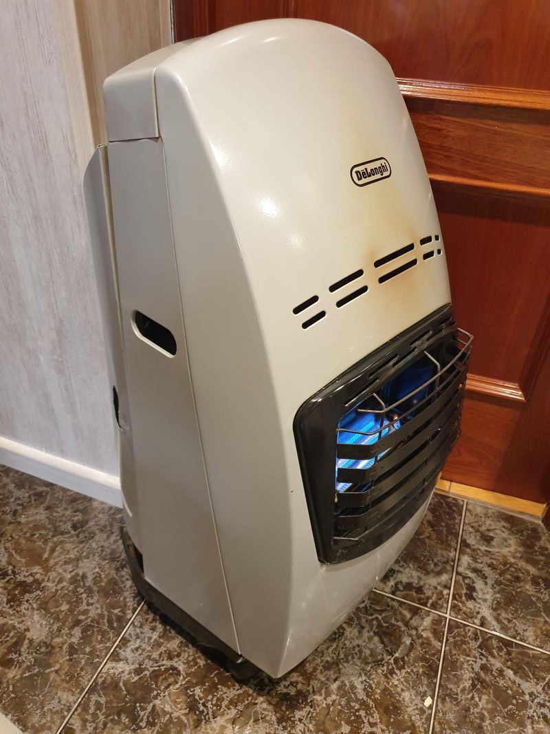 https://es.wallapop.com/item/estufa-a-gas-delonghi-tres-niveles-de-intensidad-942731611